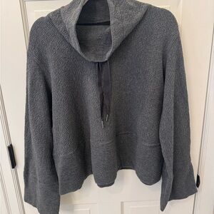 Lululemon Retreat Yourself Hoodie in Heathered Graphite Grey, 8